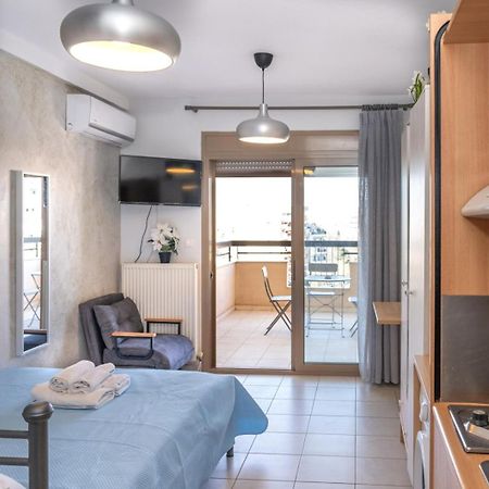 Kosmos Service Apartment Beautiful Studio 3 With Additional Cost Parking เทสซาโลนิกิ ภายนอก รูปภาพ