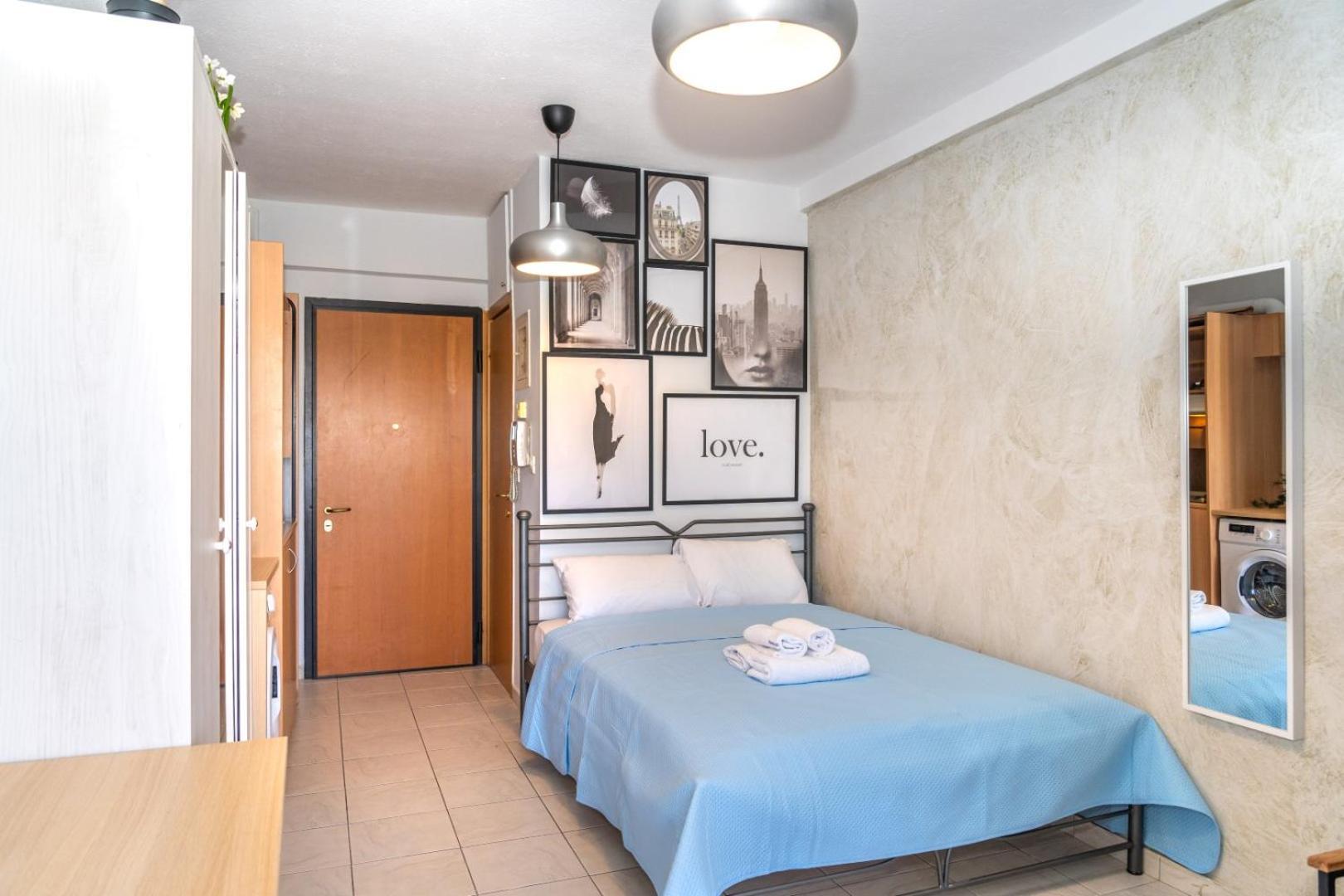 Kosmos Service Apartment Beautiful Studio 3 With Additional Cost Parking เทสซาโลนิกิ ภายนอก รูปภาพ