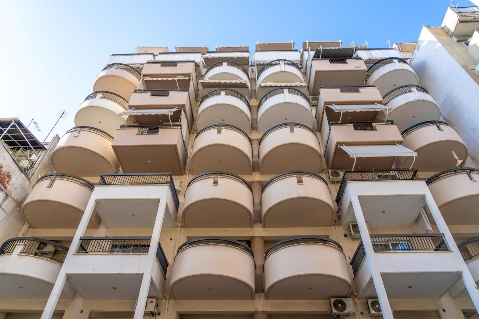 Kosmos Service Apartment Beautiful Studio 3 With Additional Cost Parking เทสซาโลนิกิ ภายนอก รูปภาพ
