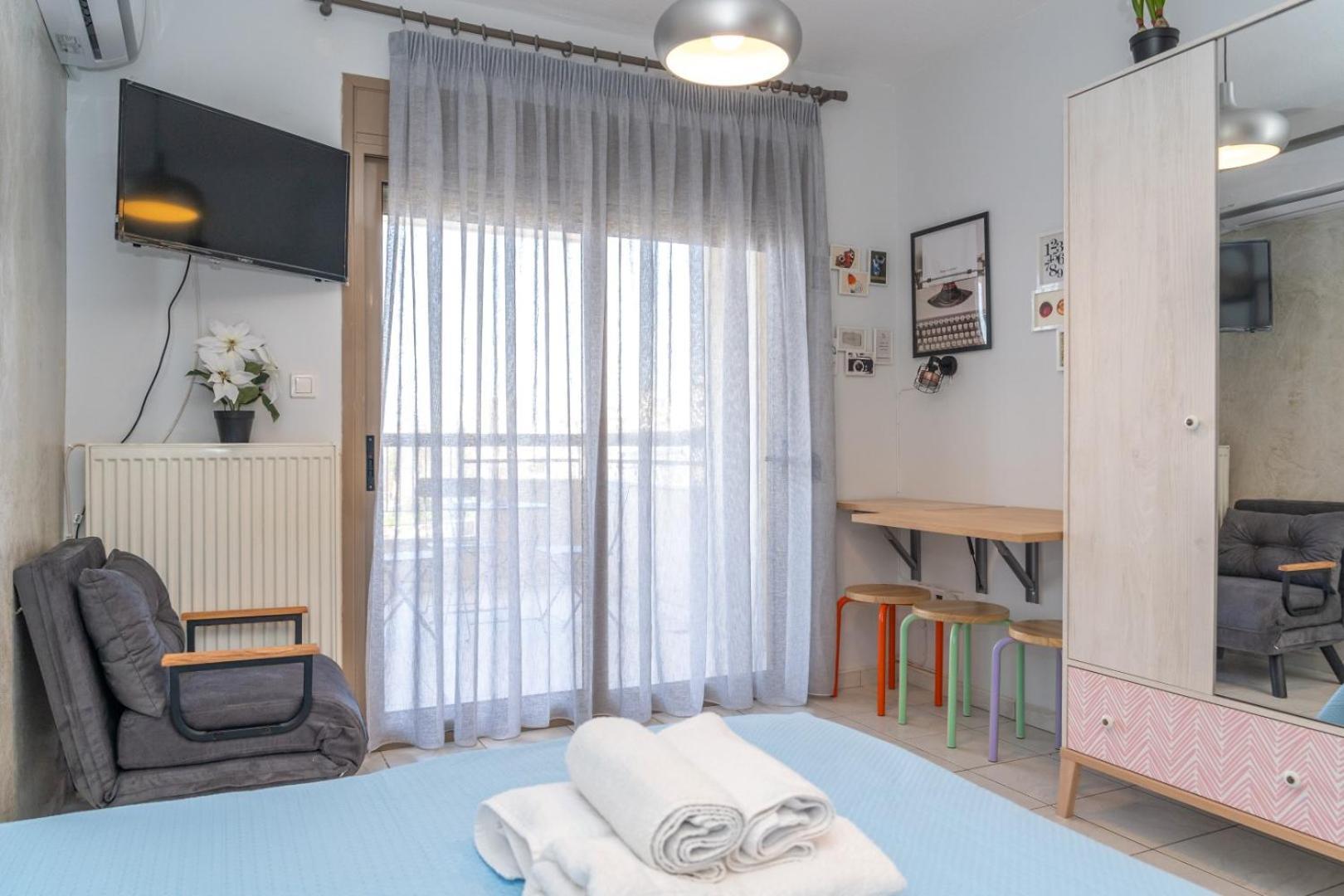 Kosmos Service Apartment Beautiful Studio 3 With Additional Cost Parking เทสซาโลนิกิ ภายนอก รูปภาพ