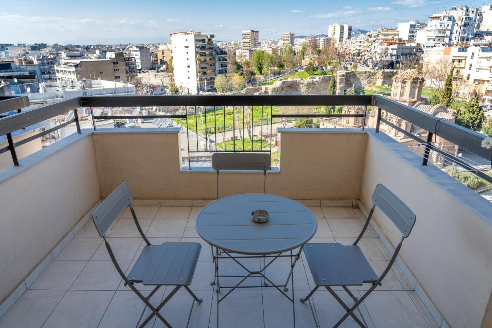 Kosmos Service Apartment Beautiful Studio 3 With Additional Cost Parking เทสซาโลนิกิ ภายนอก รูปภาพ