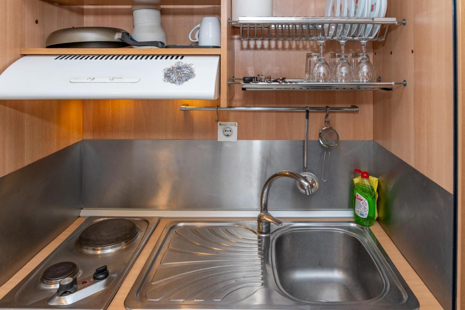 Kosmos Service Apartment Beautiful Studio 3 With Additional Cost Parking เทสซาโลนิกิ ภายนอก รูปภาพ