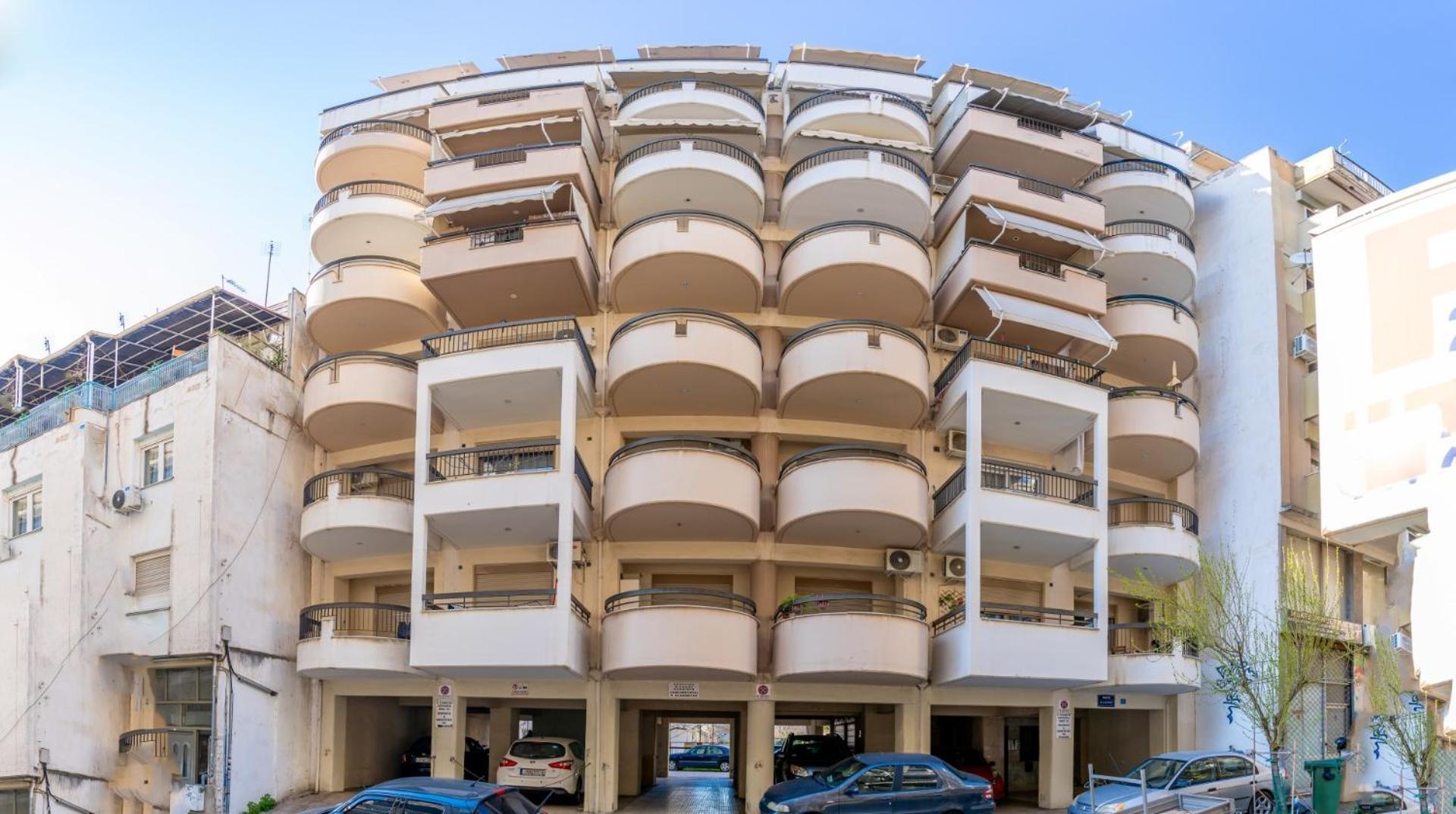 Kosmos Service Apartment Beautiful Studio 3 With Additional Cost Parking เทสซาโลนิกิ ภายนอก รูปภาพ